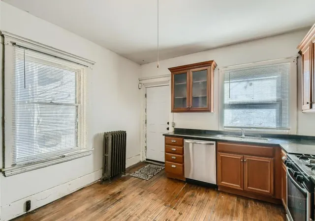 Photo 3 of House for sale at 2541 3rd Avenue S, Minneapolis, MN 55404 | MLS# 7148074 | Listing updated on 2026-09-22