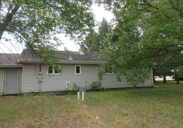 Photo 4 of Single family home for sale at 1029 Elm Ave, Hallock, MN 56728 | MLS# 7148078 | Listing updated on 2026-09-23