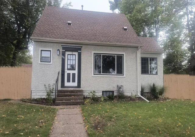 Photo 1 of Single family home for sale at 1824 Clear Ave, Saint Paul, MN 55119 | MLS# 7148083 | Listing updated on 2026-09-22