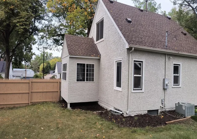 Photo 4 of Single family home for sale at 1824 Clear Ave, Saint Paul, MN 55119 | MLS# 7148083 | Listing updated on 2026-09-22