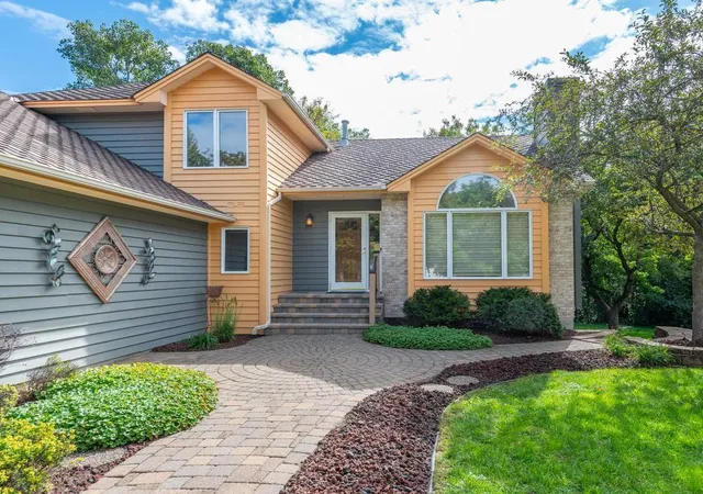 Photo 4 of Single family home for sale at 440 83rd Avenue NW, Minneapolis, MN 55433 | MLS# 7148084 | Listing updated on 2026-10-08