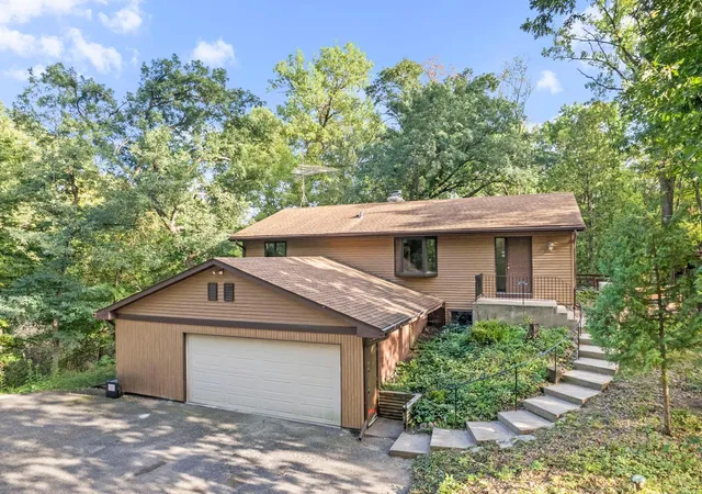 Photo 1 of Single family home for sale at 9432 Old Concord Blvd, Inver Grove Heights, MN 55076 | MLS# 7148114 | Listing updated on 2026-09-24