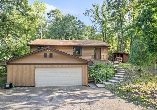 Photo 2 of Single family home for sale at 9432 Old Concord Blvd, Inver Grove Heights, MN 55076 | MLS# 7148114 | Listing updated on 2026-09-24