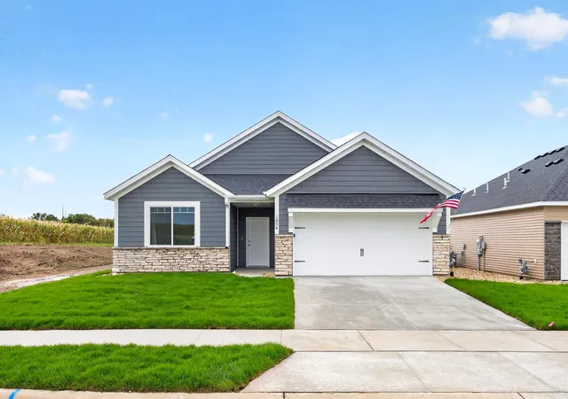 Single family home for sale at 1804 Dale Pl SE, Pine Island, MN 55963 | MLS# 7148125