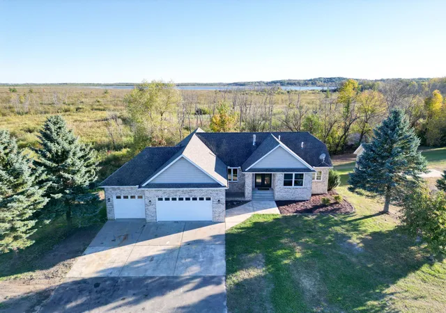 Single family home for sale at 3731 Rush Lake Rd, Rush City, MN 55069 | MLS# 7148128