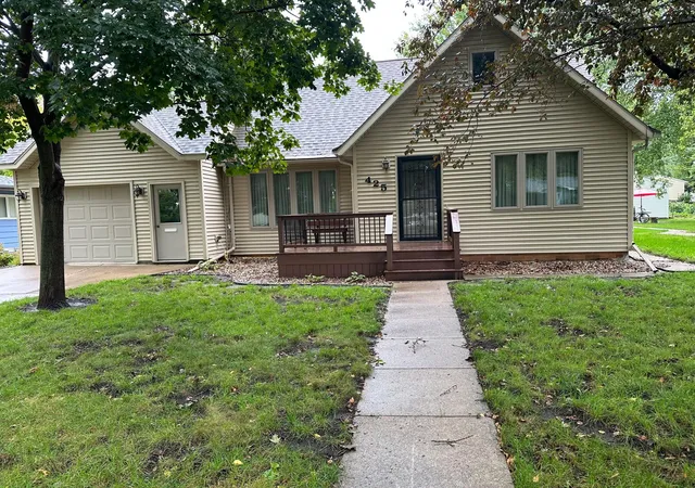 Single family home for sale at 425 Hollett St, Tracy, MN 56175 | MLS# 7148129