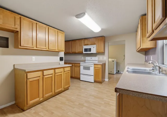 Photo 3 of Single family home for sale at 104 2nd Street NE, Barnesville, MN 56514 | MLS# 7148150 | Listing updated on 2026-10-08