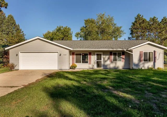 Photo 1 of Single family home for sale at 31060 Pine St, Pequot Lakes, MN 56472 | MLS# 7148155 | Listing updated on 2026-10-19