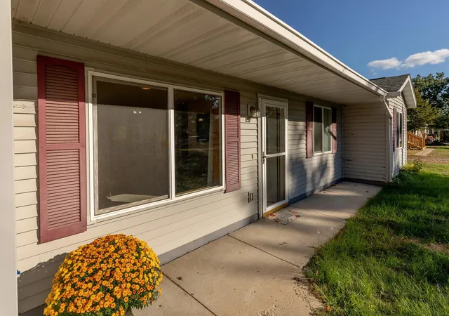 Photo 3 of Single family home for sale at 31060 Pine St, Pequot Lakes, MN 56472 | MLS# 7148155 | Listing updated on 2026-10-09