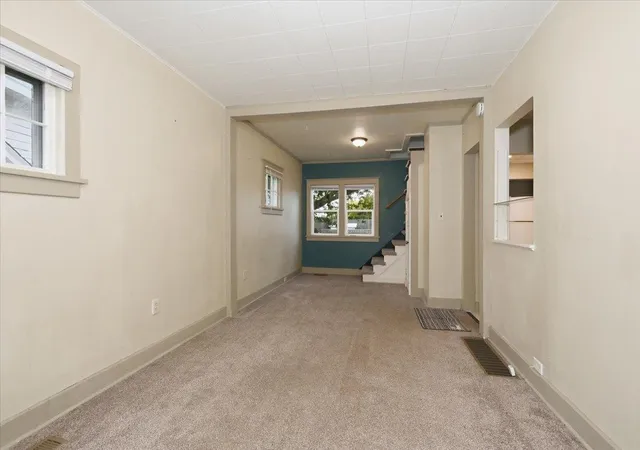 Photo 3 of Single family home for sale at 506 Sparkman Ave, Duluth, MN 55803 | MLS# 7148172 | Listing updated on 2026-09-22