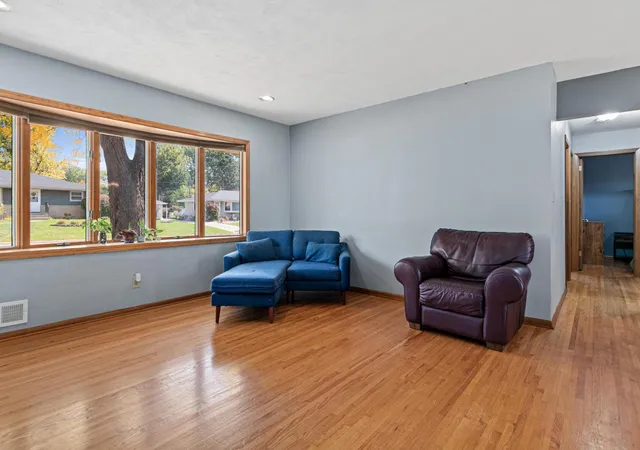 Photo 3 of Single family home for sale at 2949 Northview St, Saint Paul, MN 55113 | MLS# 7148175 | Listing updated on 2026-10-20