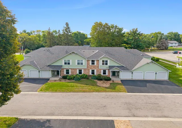Photo 1 of Condo for sale at 5137 Balmoral Ln, Minneapolis, MN 55437 | MLS# 7148178 | Listing updated on 2026-10-10