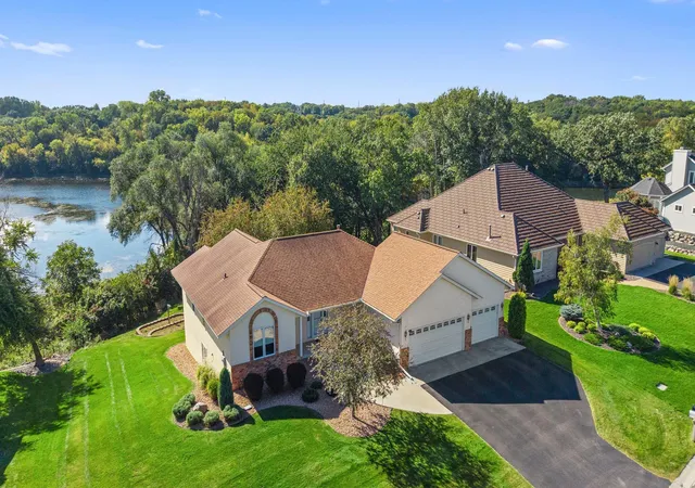 Photo 1 of Single family home for sale at 1588 Blackhawk Lake Dr, Saint Paul, MN 55122 | MLS# 7148185 | Listing updated on 2026-10-01