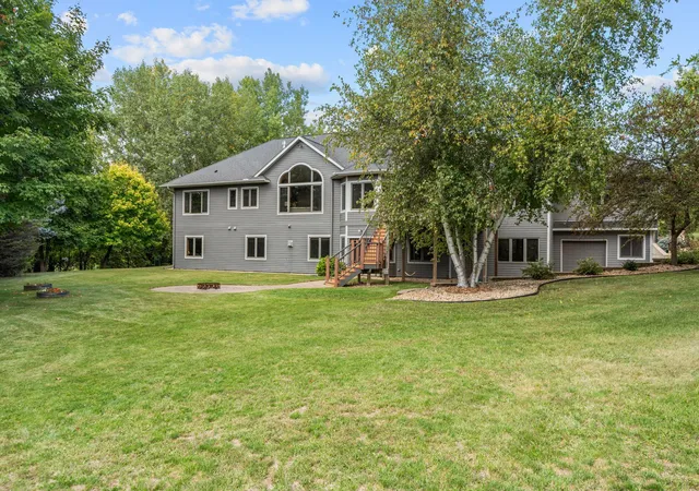 Photo 4 of Single family home for sale at 1006 105th Street W, Inver Grove Heights, MN 55077 | MLS# 7148191 | Listing updated on 2026-10-09