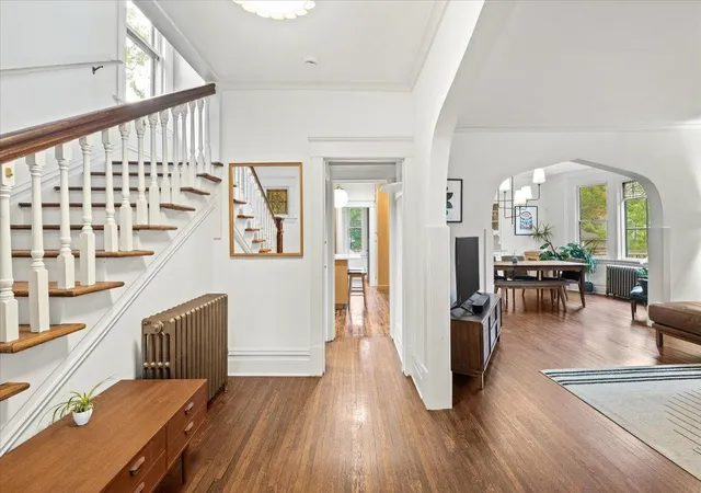 Photo 4 of Single family home for sale at 2031 Lincoln Ave, Saint Paul, MN 55105 | MLS# 7148212 | Listing updated on 2026-10-07