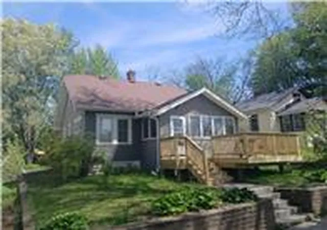 Single family home for sale at 1885 Hawthorne Ave E, Saint Paul, MN 55119 | MLS# 7148214