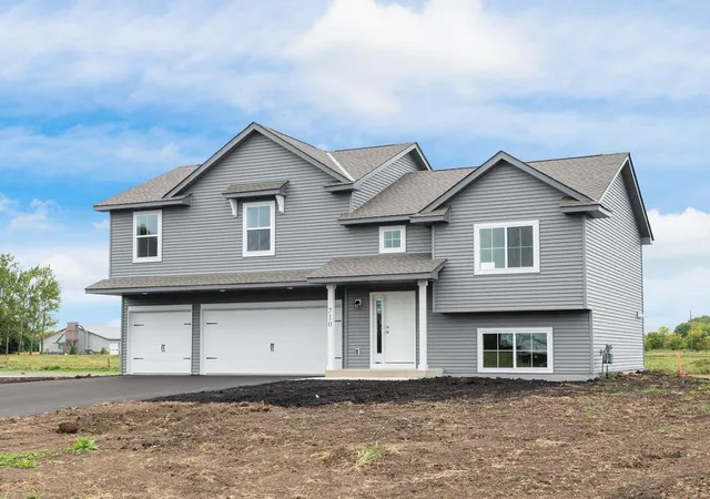 Photo 1 of Single family home for sale at 710 Erin Cir, Green Isle, MN 55338 | MLS# 7148221 | Listing updated on 2026-09-22