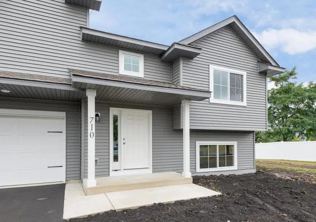 Photo 3 of Single family home for sale at 710 Erin Cir, Green Isle, MN 55338 | MLS# 7148221 | Listing updated on 2026-09-22