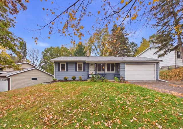 Photo 1 of Single family home for sale at 3624 Rolling View Dr, Saint Paul, MN 55110 | MLS# 7148228 | Listing updated on 2026-10-22
