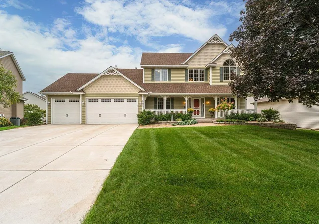 Photo 1 of Sale Pending at 14042 Forest Ln, Saint Paul, MN 55124 | MLS# 7148236 | Listing updated on 2026-10-05