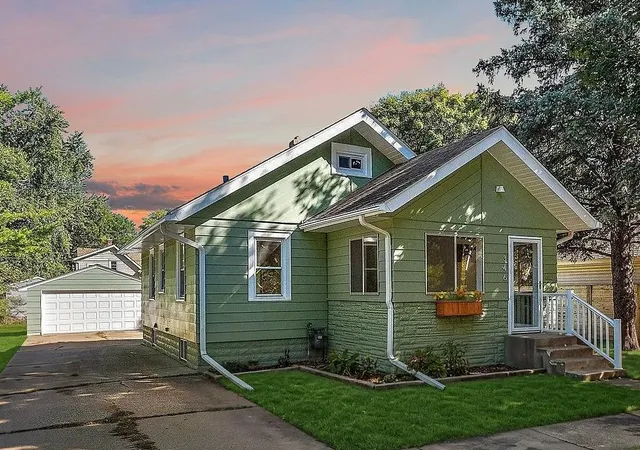 Single family home for sale at 346 Vance St, Saint Paul, MN 55102 | MLS# 7148238