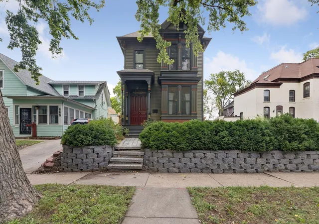 Photo 2 of Single family home for sale at 667 5th Street E, Saint Paul, MN 55106 | MLS# 7148244 | Listing updated on 2026-10-06