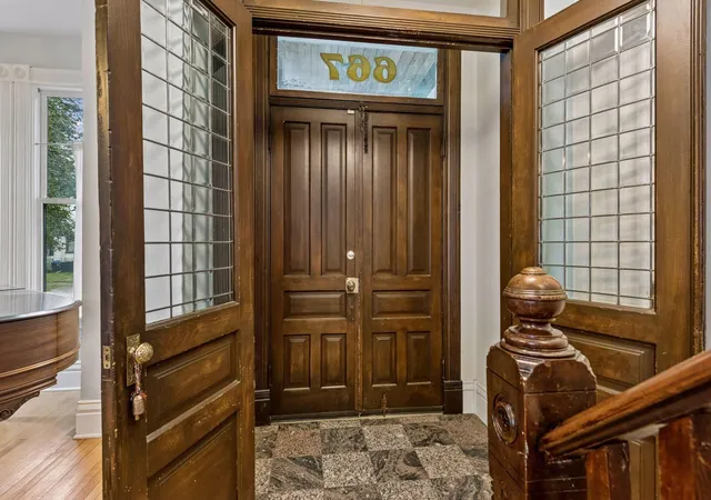 Photo 4 of Single family home for sale at 667 5th Street E, Saint Paul, MN 55106 | MLS# 7148244 | Listing updated on 2026-10-06