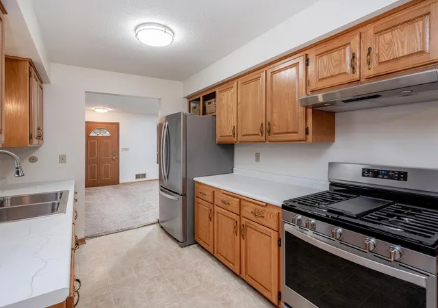 Photo 4 of Single family home for sale at 416 21st Avenue S, South Saint Paul, MN 55075 | MLS# 7148259 | Listing updated on 2026-10-07