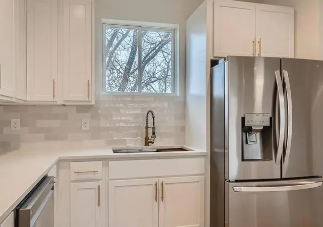 Photo 3 of Single family home for sale at 1995 11th Avenue E #4, Saint Paul, MN 55109 | MLS# 7148273 | Listing updated on 2026-10-01