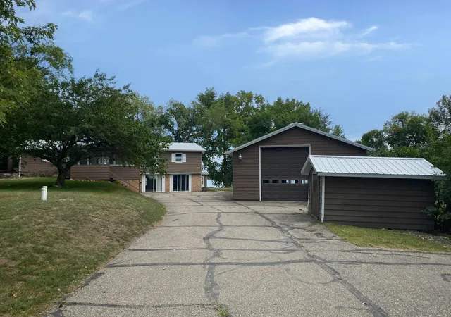 Photo 1 of Single family home for sale at 4140 Fillmore Ave Nw, Maple Lake, MN 55358 | MLS# 7148285 | Listing updated on 2026-09-23
