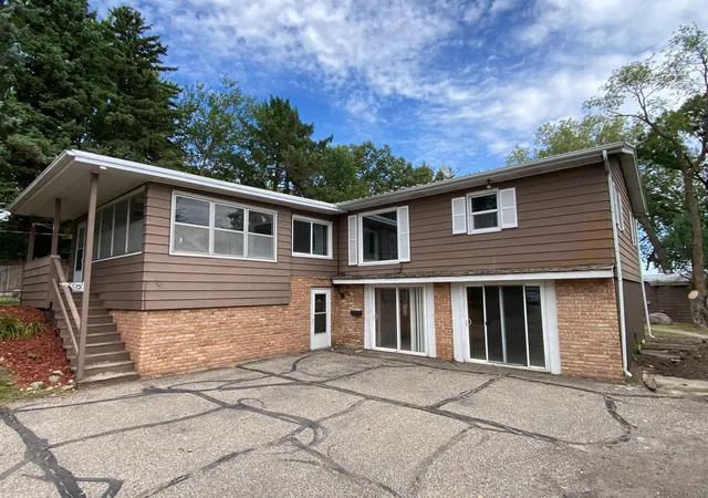 Photo 3 of Single family home for sale at 4140 Fillmore Ave Nw, Maple Lake, MN 55358 | MLS# 7148285 | Listing updated on 2026-09-23