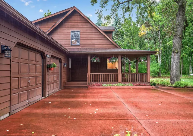 Photo 3 of Sale Pending at 14213 263rd Street, Lindstrom, MN 55045 | MLS# 7148297 | Listing updated on 2026-09-30