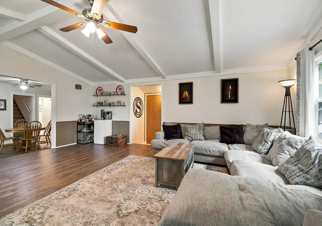 Photo 3 of Single family home for sale at 122 Brent Dr, Albert Lea, MN 56007 | MLS# 7148306 | Listing updated on 2026-10-08
