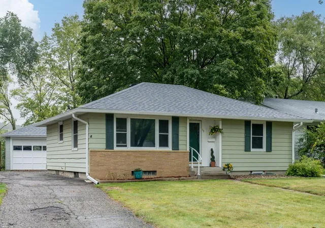 Single family home for sale at 13 Southview Dr, Mankato, MN 56001 | MLS# 7148316
