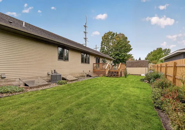 Photo 42 of Single family home for sale at 425 Park Ave, Zumbrota, MN 55992 | MLS# 7148330 | Listing updated on 2026-10-06