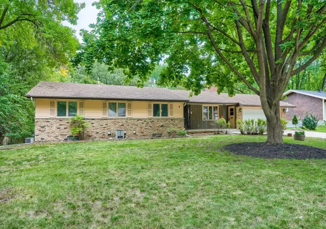 Photo 2 of Sale Pending at 6525 Sherwood Ave, Minneapolis, MN 55435 | MLS# 7148333 | Listing updated on 2026-10-07