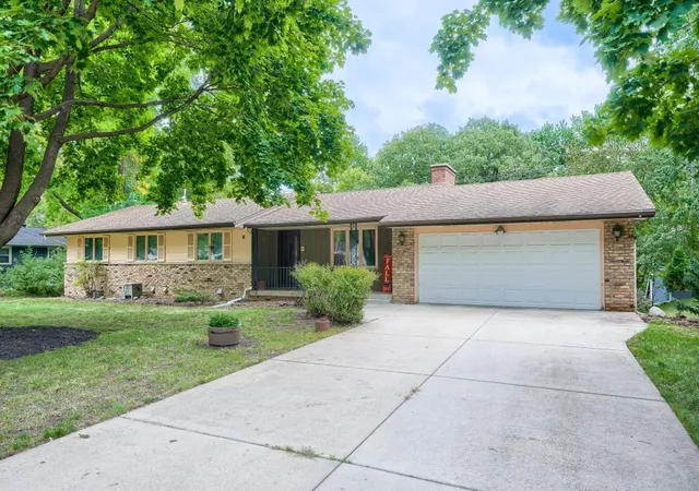 Photo 3 of Sale Pending at 6525 Sherwood Ave, Minneapolis, MN 55435 | MLS# 7148333 | Listing updated on 2026-10-07