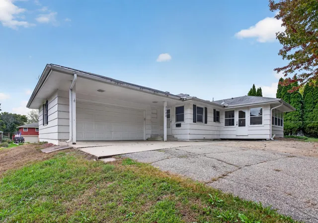 Photo 2 of Single family home for sale at 3500 W 89th Street, Minneapolis, MN 55431 | MLS# 7148349 | Listing updated on 2026-10-01