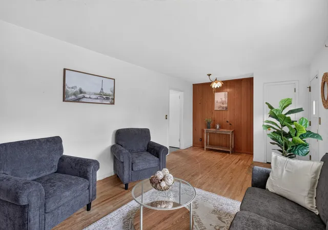 Photo 3 of Single family home for sale at 3500 W 89th Street, Minneapolis, MN 55431 | MLS# 7148349 | Listing updated on 2026-10-01