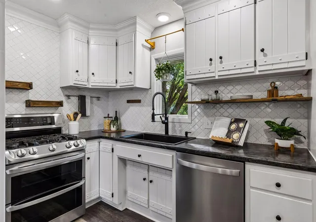 Photo 3 of Single family home for sale at 5033 Wisconsin Ave N, Minneapolis, MN 55428 | MLS# 7148372 | Listing updated on 2026-10-10