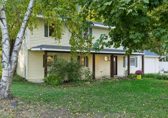 Photo 4 of Single family home for sale at 5033 Wisconsin Ave N, Minneapolis, MN 55428 | MLS# 7148372 | Listing updated on 2026-10-10