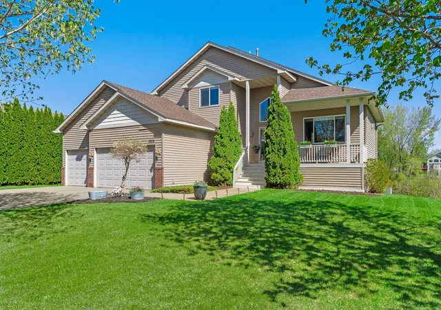 Photo 1 of Single family home for sale at 1839 Quebec St, Hugo, MN 55038 | MLS# 7148375 | Listing updated on 2026-10-19