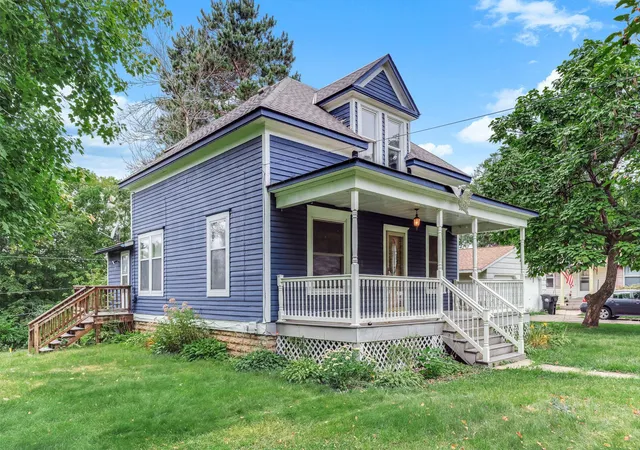 Photo 1 of Single family home for sale at 309 S Adams St, Saint Croix Falls, WI 54024 | MLS# 7148382 | Listing updated on 2026-09-22