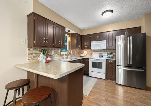 Photo 3 of Single family home for sale at 517 8th Avenue N, Sauk Rapids, MN 56379 | MLS# 7148393 | Listing updated on 2026-10-07