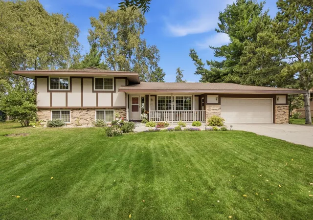 Photo 1 of Single family home for sale at 4211 Plaza Ln, Saint Cloud, MN 56303 | MLS# 7148398 | Listing updated on 2026-10-09