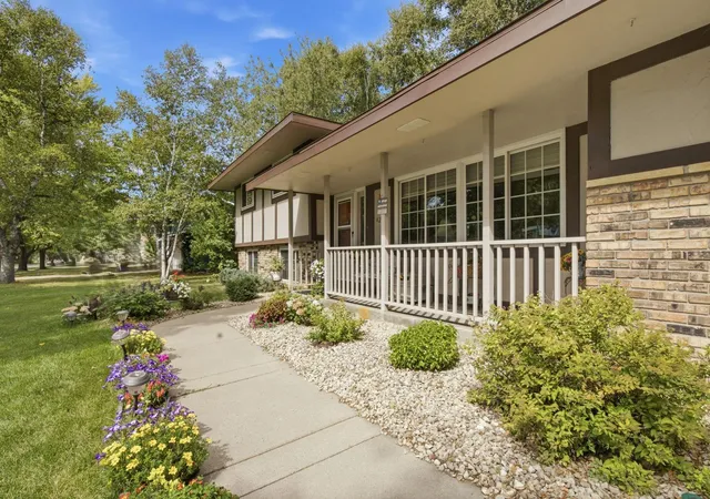 Photo 3 of Single family home for sale at 4211 Plaza Ln, Saint Cloud, MN 56303 | MLS# 7148398 | Listing updated on 2026-10-09
