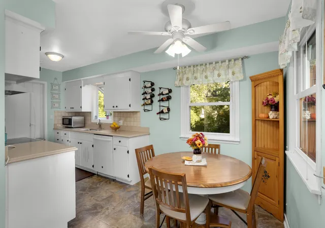 Photo 4 of Single family home for sale at 14929 Deerwood Dr, Burnsville, MN 55306 | MLS# 7148401 | Listing updated on 2026-10-07