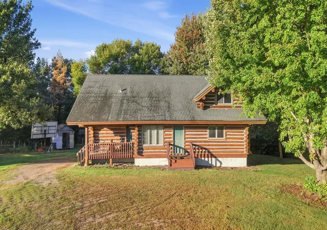 Photo 2 of Single family home for sale at 21307 County Rd 10, Sleepy Eye, MN 56085 | MLS# 7148411 | Listing updated on 2026-10-20