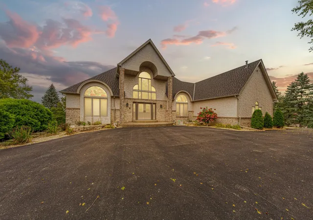 Photo 1 of Single family home for sale at 1135 3rd Street Ne, Faribault, MN 55021 | MLS# 7148446 | Listing updated on 2026-09-22
