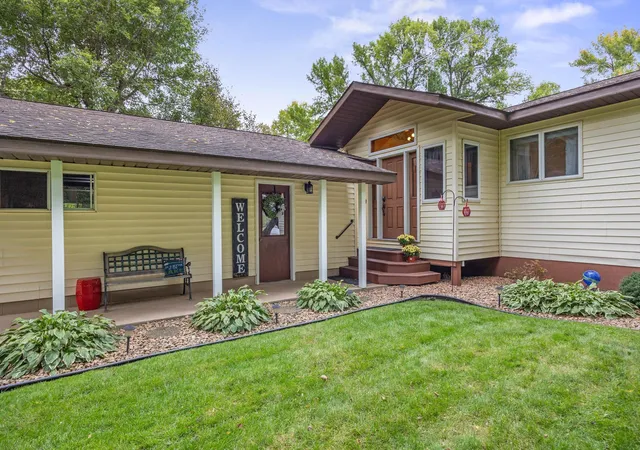 Photo 1 of Single family home for sale at 61856 193rd Street, Litchfield, MN 55355 | MLS# 7148450 | Listing updated on 2026-10-15